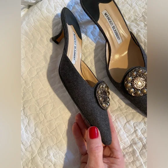 MANOLO BLAHNIK Dark Gray Pointed-Toe Coin Mules size 37.5 - Picture 12 of 14